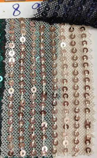 726493059-76